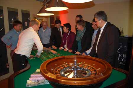 WUNDERLAND der Eventausstatter - Casino Abend - Roulette Tisch