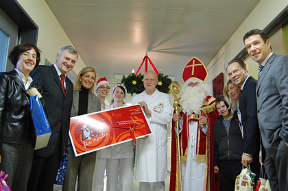 NIKOLAUS in Kinderklinik