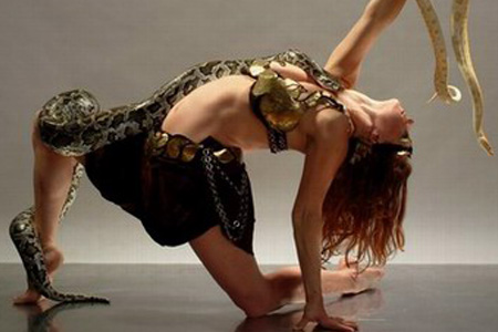 WUNDERLAND Kontorsion Danza Furiosa WUNDERLAND Kontorsion Danza Furiosa