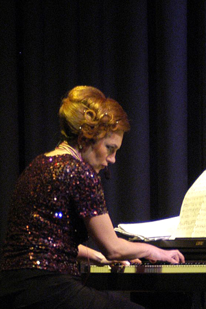 WUNDERLAND Pianistin Marina