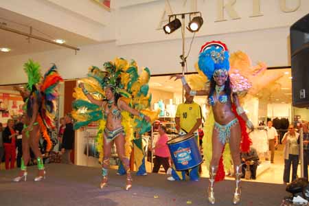 WUNDERLAND Entertainment - Brasilianische Shoppingnacht