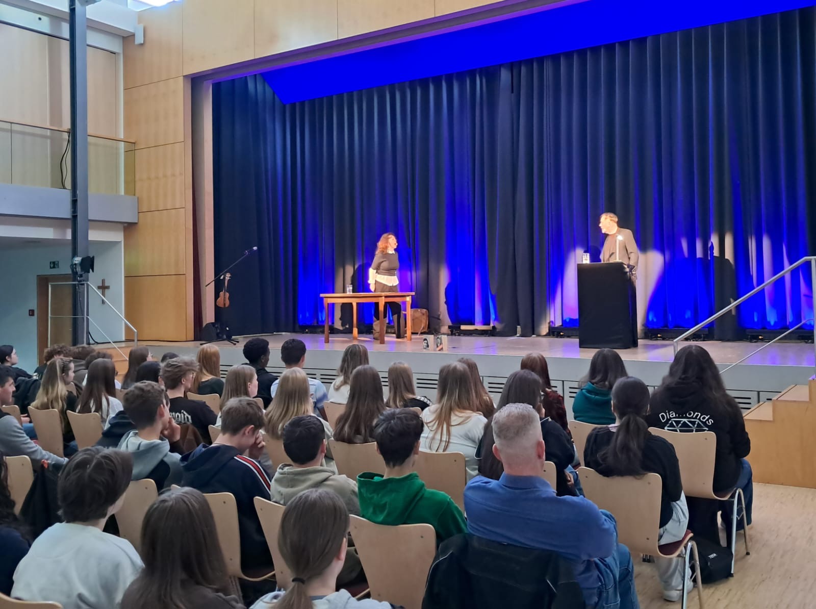 WUNDERLAND Entertainment - Annes Kampf im Lderhaus