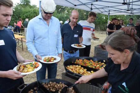 WUNDERLAND Social-Incentives - Bienenhotel-Bau WUNDERLAND Social-Incentives - Bienenhotel-Bau