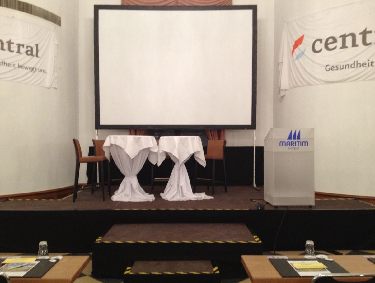 WUNDERLAND Bhne Podium-Diskussion
