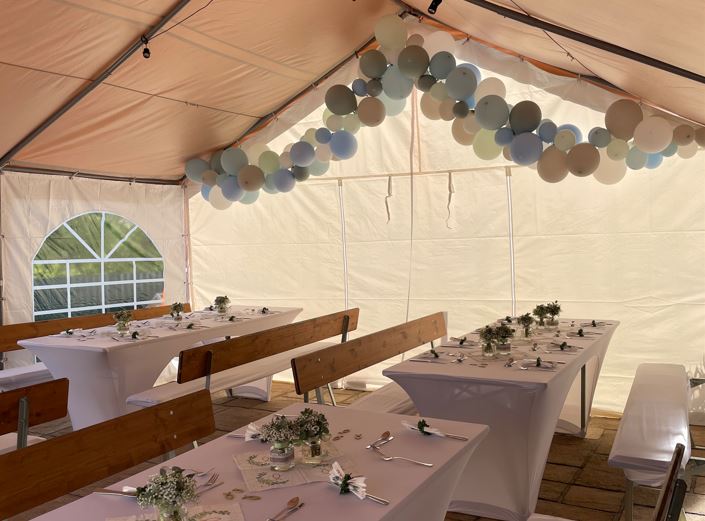 WUNDERLAND Eventverleih - Strechhussen Garnitur
