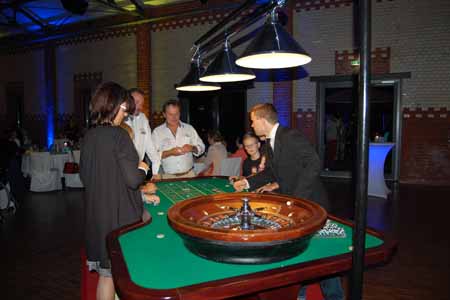 WUNDERLAND der Eventausstatter - Casino Abend - Roulette Tisch